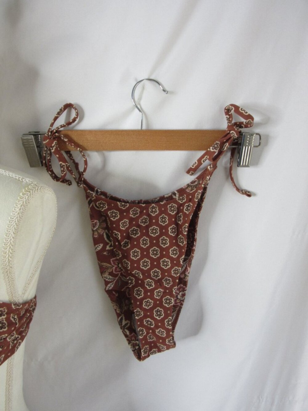 Wild Fable 2 Piece Bikini Brown Pink Floral Reversible Size Small and XXS NWT - Picture 5 of 8
